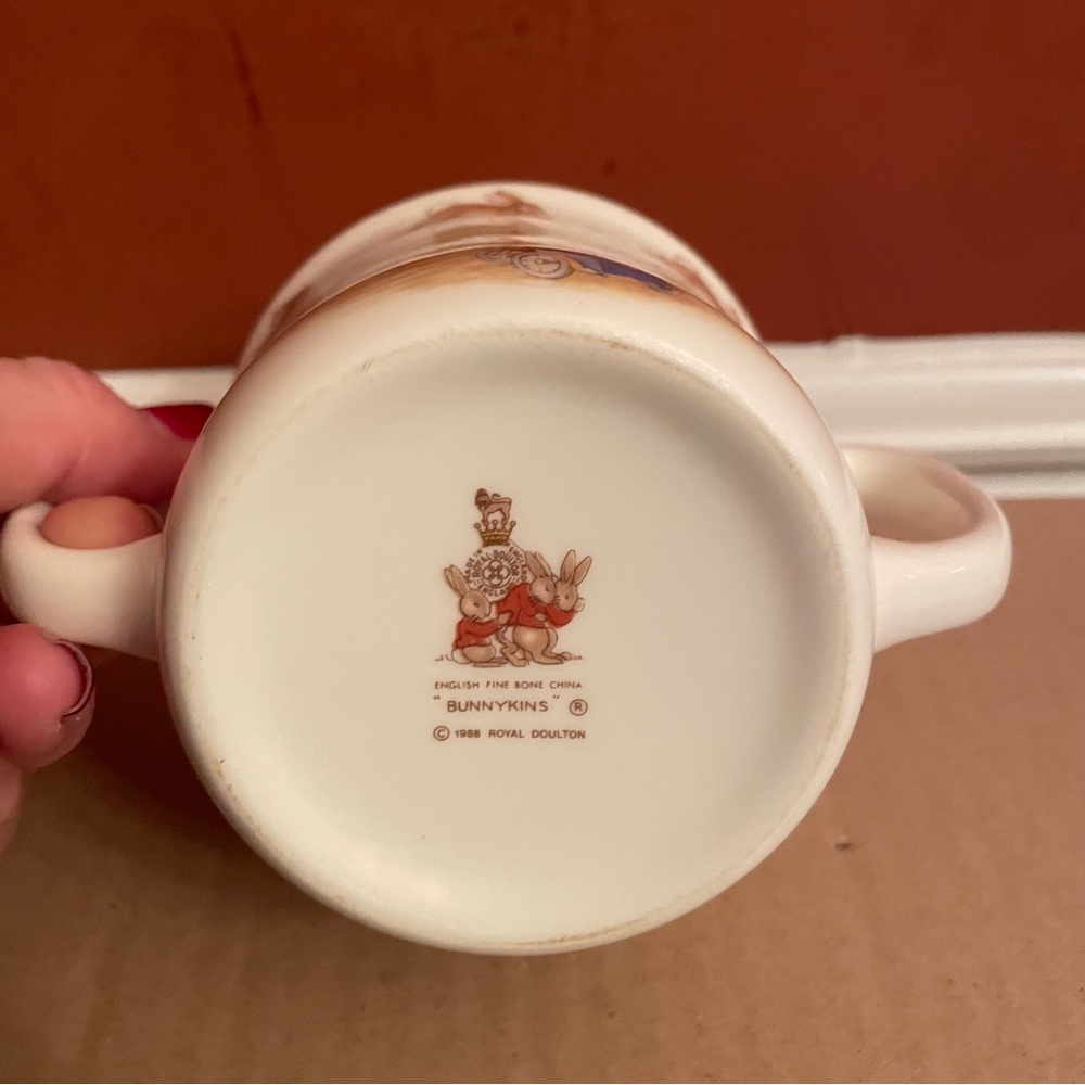 Vintage Royal Doulton “Bunnykins” Children's Double Handle Mug, 1988 - Picture 11 of 12